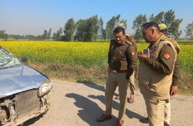घटना स्थल का निरीक्षण करते सीओ सिटी अजीत कुमार चौहान। जागरण